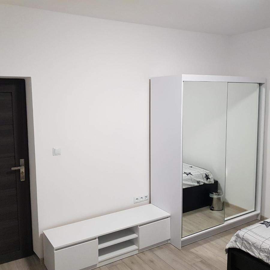 Mirrorroom Pl Downtown Varsavia Esterno foto